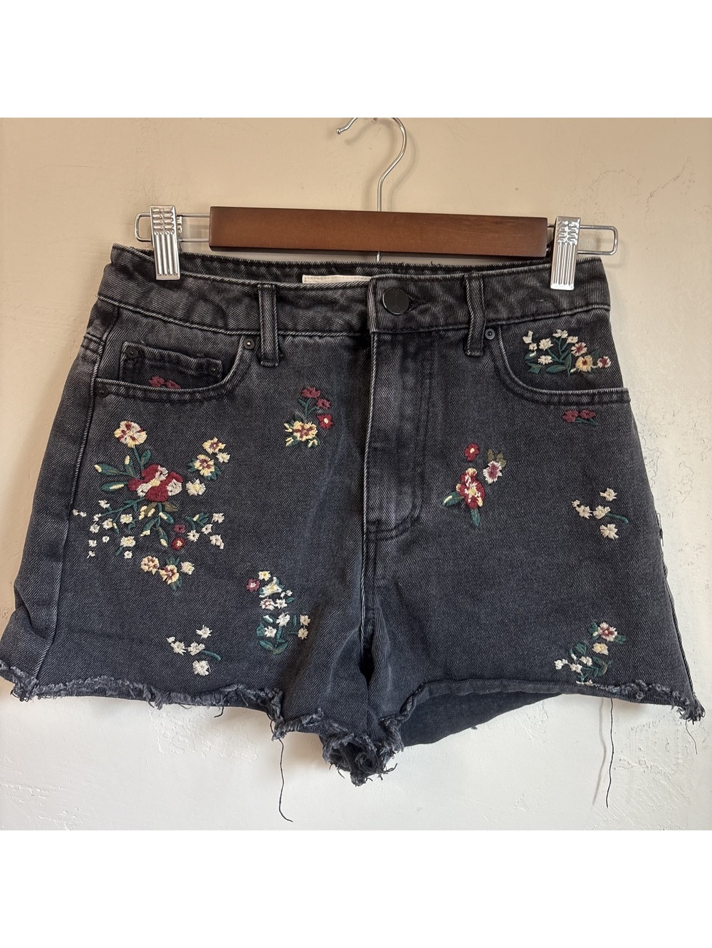 Banjara Embroidered Floral Denim Shorts High Rise Raw Hem Black  3 / 25 Cutoffs